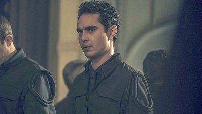 image de la news The Handmaid's Tale saison 3 : "C'est une histoire de révolution, pas d'oppression" pour Max Minghella (Nick)
