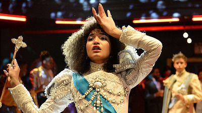 image de la news Pose sur Canal+ Séries : comment Ryan Murphy célèbre l'histoire de la communauté LGBTQ+