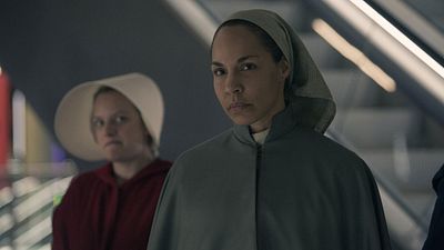 image de la news The Handmaid's Tale saison 3 : "Le dernier épisode est le plus beau que j'aie jamais tourné"