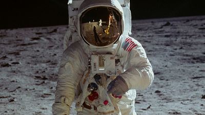 image de la news Sortie DVD/Blu-ray Apollo 11 : un bonus exclusif sur les premiers pas de l'homme sur la Lune