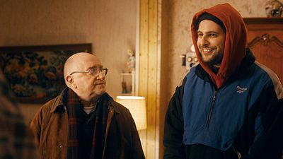 image de la news Docteur : qui est Hakim Jemili, youtubeur, humoriste et faux médecin ?