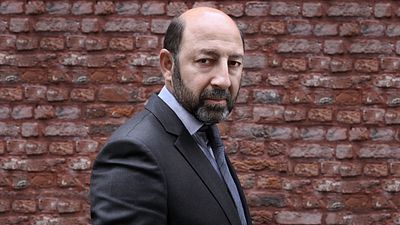 image de la news Après Baron Noir, Kad Merad revient dans une nouvelle série sur TF1 avec Jean Reno [EXCLU]
