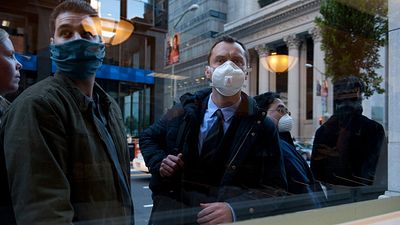 image de la news Contagion : le scénariste revient sur la pertinence du film en plein coronavirus