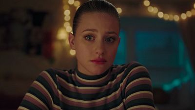 image de la news Riverdale saison 4 : un baiser fait polémique dans l'épisode musical