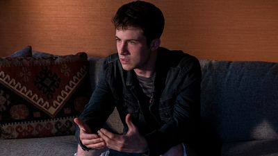 image de la news 13 Reasons Why (Netflix) : Dylan Minnette (Clay) réagit à la mort de [SPOILER]