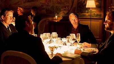 image de la news Drunk : c'est quoi cette enivrante chanson qui fait danser Mads Mikkelsen à la fin du film ?