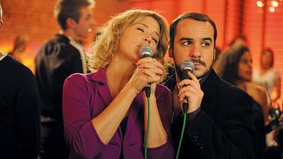 image de la news La Chance de ma vie sur France 2 : quel est le point commun entre cette comédie romantique et Les Bracelets rouges ?