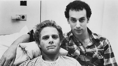 image de la news Sida : la maladie abordée pour la première fois à l'écran, c'était quand ?