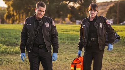 image de la news 9-1-1 Lone Star sur M6 : ce qu'on sait déjà sur la saison 2