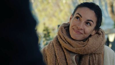 image de la news Demain nous appartient : qui est Alexandra Naoum, alias Louise, la nouvelle serveuse du Little Spoon ?