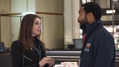 image de la news Bande-annonce Locked Down : un braquage en plein confinement pour Anne Hathaway et Chiwetel Ejiofor