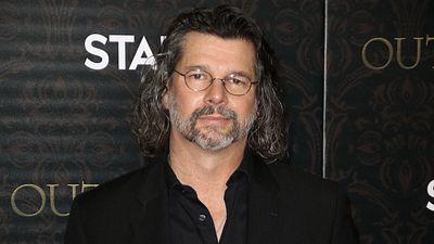 image de la news Disney+ : Ronald D. Moore, créateur de Outlander et For All Mankind, prépare une nouvelle franchise