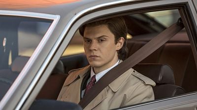 Monster: The Jeffrey Dahmer Story sur Netflix : Evan Peters sera le tueur dans la série de Ryan Murphy