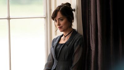 image de la news Persuasion sur Netflix : premières images de Dakota Johnson dans l'adaptation du roman de Jane Austen