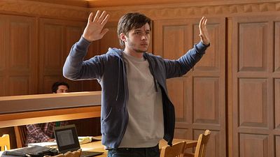 image de la news Silk Road sur Prime Video : c’est quoi ce thriller avec Nick Robinson inspiré d’une histoire vraie ?