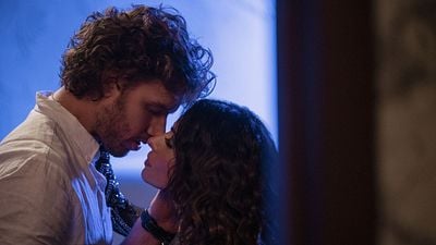 image de la news Sex/Life sur Netflix : l’interprète de Brad a-t-il fait appel à une doublure pour son full frontal ?