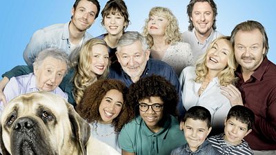 image de la news En Famille saison 10 : nouveaux personnages, mariage... ce qui vous attend cet été sur M6