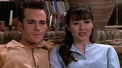 image de la news Beverly Hills : le créateur revient sur la scène de sexe polémique entre Brenda et Dylan