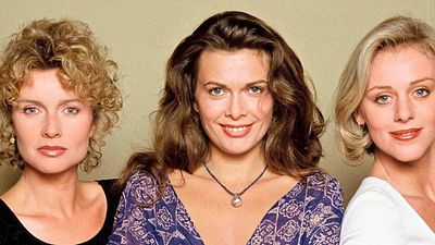 image de la news Les filles d'à côté : que sont devenus les héros de la Sitcom AB ?