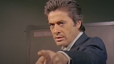 image de la news Mort de Cüneyt Arkın : Nanarland nous dit tout sur le "Alain Delon turc"