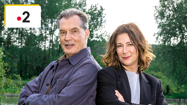 image de la news Flair de famille ce soir sur France 2 : pourquoi Sylvie Testud a-t-elle été remplacée par Virginie Hocq ?