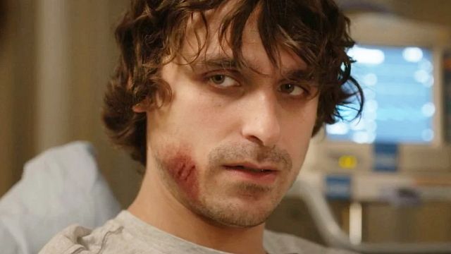 image de la news Un Si Grand Soleil : "Ulysse se dit qu’il faut continuer à se battre"... Maxence Victor se confie sur l'agression de son personnage