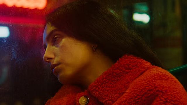 image de la news Ce soir à la télé : Hafsia Herzi apparaît dans tous les plans de ce film, et elle est magnétique de bout en bout