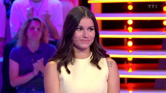 image de la news Les 12 Coups de midi : bye bye Emilie ! Qui est Line, la nouvelle Maître de midi ?