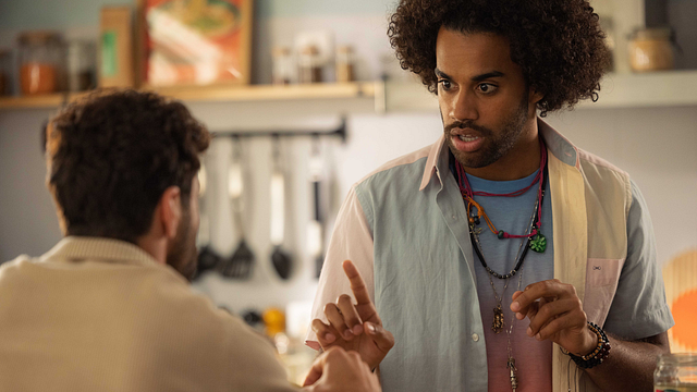 image de la news Tout pour la lumière : "Il y a une belle entraide entre nous" ... Gwendal Marimoutou raconte les coulisses de la série