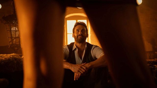 image de la news Notée 3,9 sur 5, c’est la série française la plus torride du moment et elle est de retour !