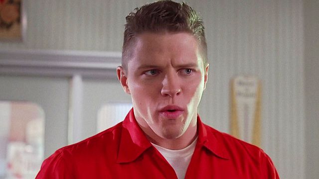 image de la news Retour vers le futur : ce sont les questions que tout le monde se pose... Le méchant Biff Tannen répond à sa manière !