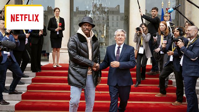 image de la news En place sur Netflix : la saison 2 a-t-elle vraiment été tournée à l'Elysée ?