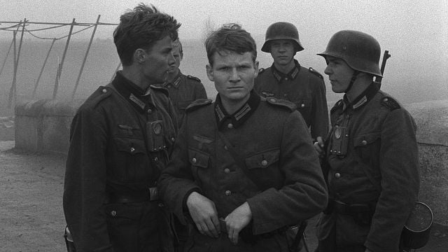 image de la news Sorti il y a 67 ans, ce très grand film de guerre injustement méconnu est l’un des meilleurs et plus sombres que vous verrez jamais
