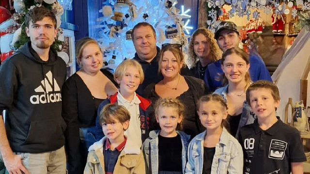 image de la news Familles nombreuses : Cindy Van Der Auwera partage sa fierté, "C’est un des plus beaux cadeaux de Noël"