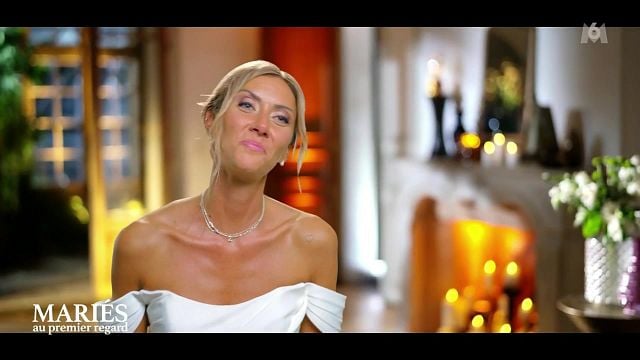 image de la news Mariés au premier regard : "Le nombre de messages qu'on a reçu", une photo de Laury ne passe pas inaperçue