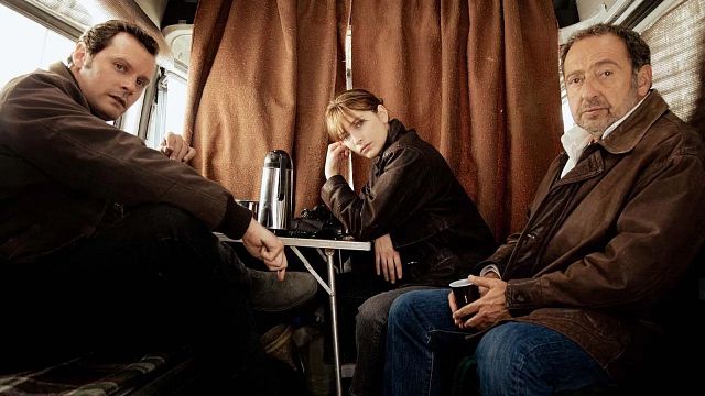 image de la news Les Disparues de la Gare : intrigue captivante, distribution étoilée… La nouvelle série Disney+ dévoile ses atouts au Festival de la fiction de La Rochelle