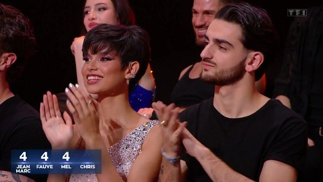 image de la news Danse avec les stars : Eve Gilles déjà blessée, va-t-elle pouvoir assurer ce soir ?