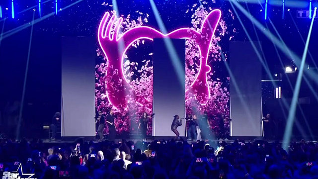 image de la news Les Enfoirés : changement de programme, la date de diffusion avancée