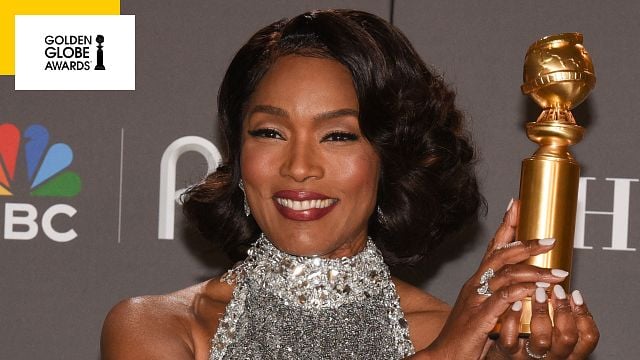 image de la news "Les films Black Panther sont entrés dans l'Histoire" : Angela Bassett au sujet de son Golden Globe et de Chadwick Boseman