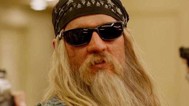 image de la news Ni Tom Cruise, ni Brad Pitt : il y a 13 ans, cette star faisait une apparition surprise dans l'une des comédies les plus drôles des années 2010... L'avez-vous reconnue ?