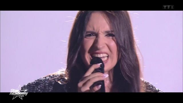 image de la news "Magistral" : Ambre fait l'unanimité après sa prestation sur Johnny Hallyday