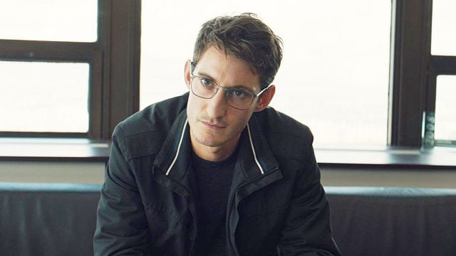 image de la news Boîte noire sur France 2 : Pierre Niney s’est inspiré de ce rôle culte de DiCaprio pour jouer son personnage obsessionnel