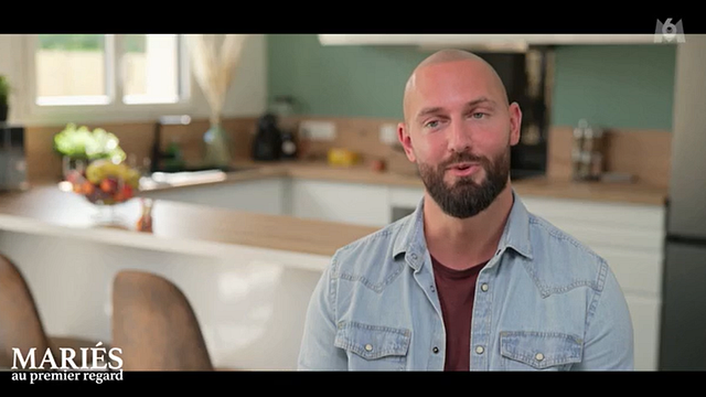 image de la news En plein doute, Florian (Mariés au premier regard) va-t-il annuler son mariage avec Alice suite à la réaction de son père ? (spoiler)