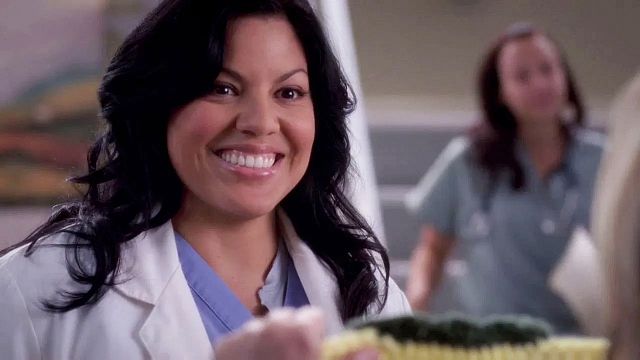 image de la news 10 ans après son départ de Grey's Anatomy, que devient Sara Ramirez (Callie) ?