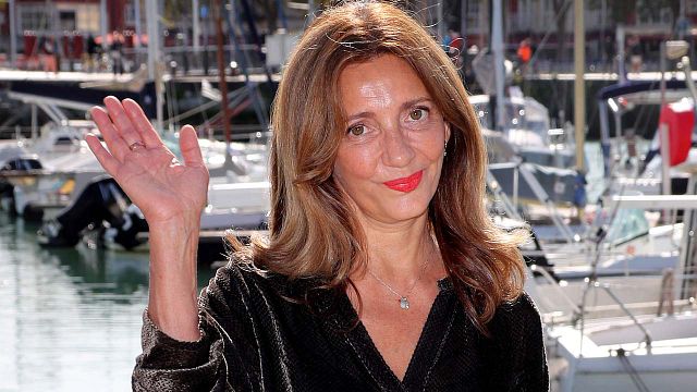 image de la news "Ça m’est arrivé de me lasser" : Valérie Karsenti pourrait-elle quitter Scènes de ménages ? L'actrice se confie