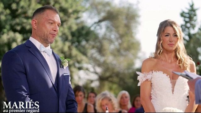 image de la news Qui paye le mariage des candidats de Mariés au premier regard ? Les révélations de Pascal...