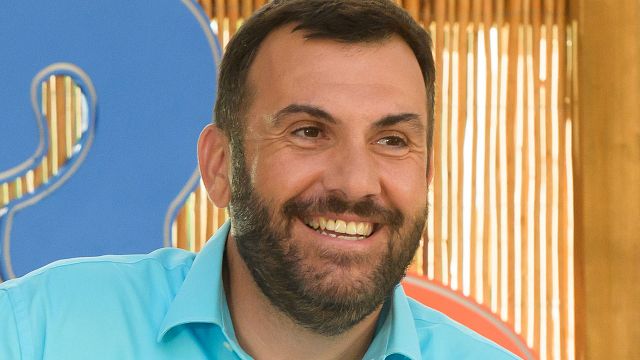 image de la news Camping Paradis : une star historique de la série sera bientôt de retour, et c'est "un vrai plaisir" selon Laurent Ournac