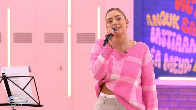 image de la news Star Academy : Léa sort son premier single et met ses fans au défi