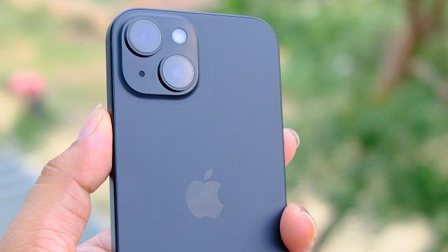 image de la news Amazon frappe un grand coup avec une remise renversante sur l'iPhone 15 aujourd'hui