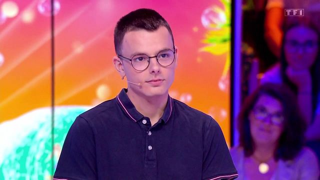 image de la news Les 12 Coups de midi : qui se cache derrière l’étoile mystérieuse de juillet ? Nos pronostics après la découverte d'un nouvel indice !